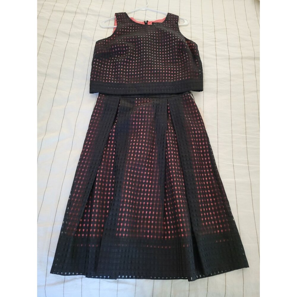Ivanka Trump Women's Black & Pink Under Lining Sleeveless Top & Skirt Set Size 8 - Picture 2 of 16